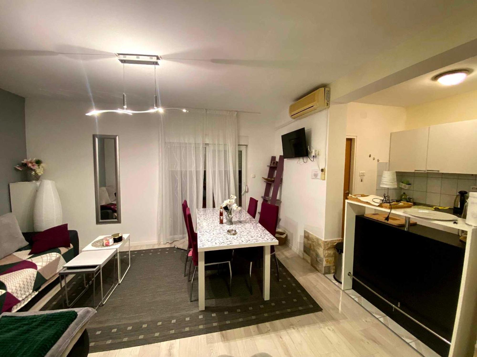 Super Horizont -Free Parking And Jaccuzzi Hotel Stobreč Екстериор снимка