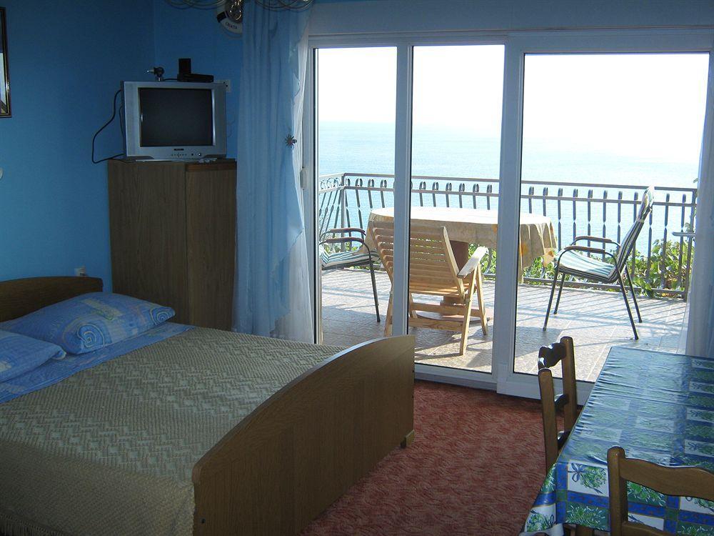 Super Horizont -Free Parking And Jaccuzzi Hotel Stobreč Екстериор снимка